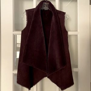 Soft vest faux fur suede maroon. Beautiful casual smart piece